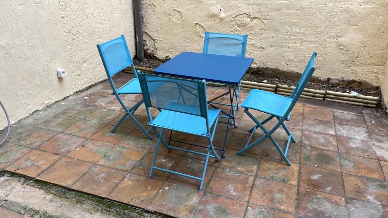 Appartement Climatise Avec Cour En Centre Ville Carpentras Εξωτερικό φωτογραφία