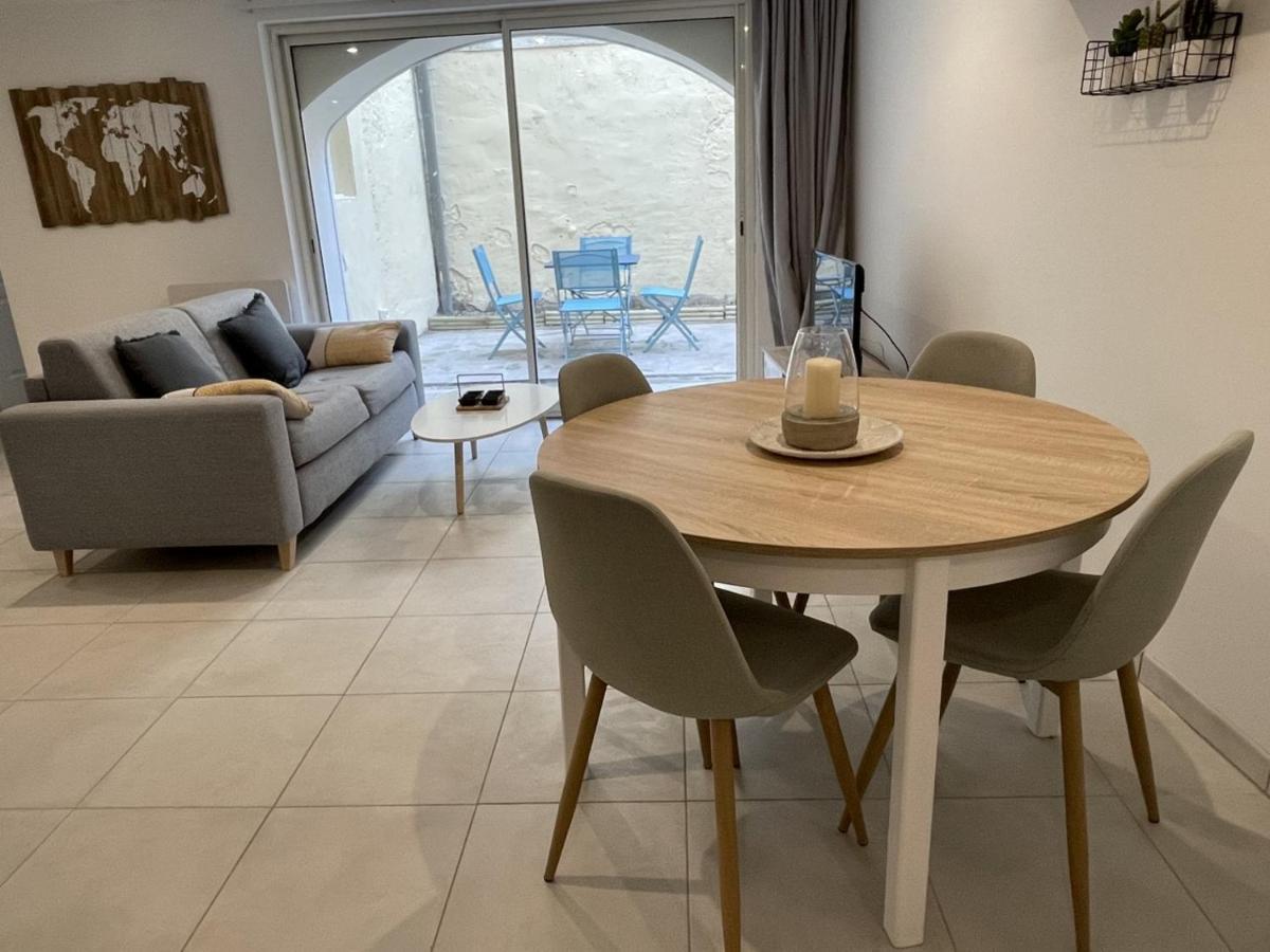 Appartement Climatise Avec Cour En Centre Ville Carpentras Εξωτερικό φωτογραφία