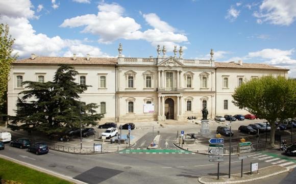 Appartement Climatise Avec Cour En Centre Ville Carpentras Εξωτερικό φωτογραφία